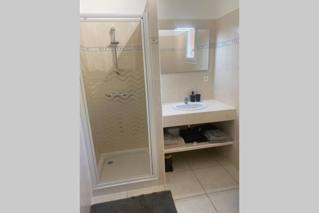 Joli F3 De 60M2 Avec Balcon Apartment Bastelicaccia Bagian luar foto